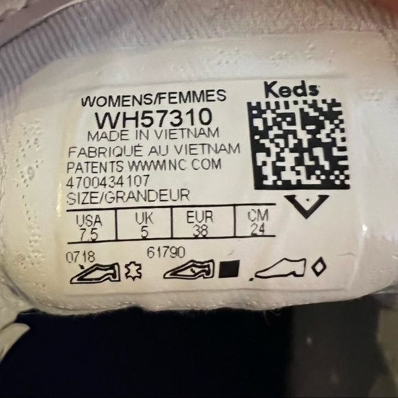 Keds Triple Kick platform sneaker in white - Picture 7 of 10